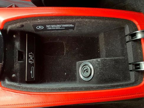 Used 2018 Mercedes-Benz AMG GT Roadster image 20