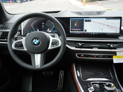 New 2026 BMW X5 xDrive40i w/ Executive Package AWD/4WD image 3