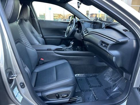 Used 2021 Lexus UX 250h image 17