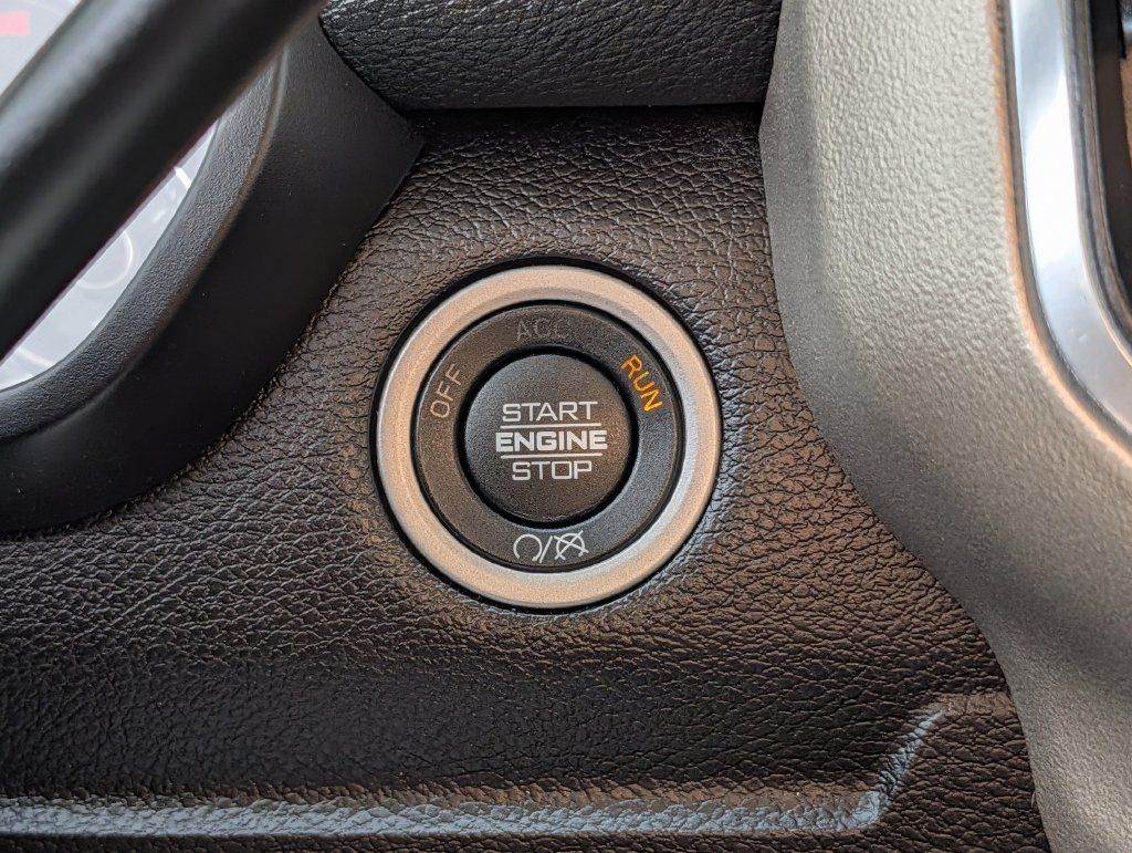 Used 2024 RAM 2500 Laramie w/ Cold Weather Group AWD/4WD image 18