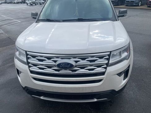 Used 2019 Ford Explorer XLT w/ Equipment Group 202A image 9