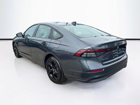 Used 2025 Honda Accord SE image 6
