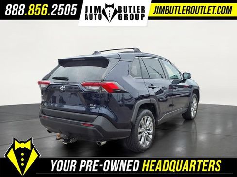 Used 2021 Toyota RAV4 XLE Premium AWD/4WD image 2