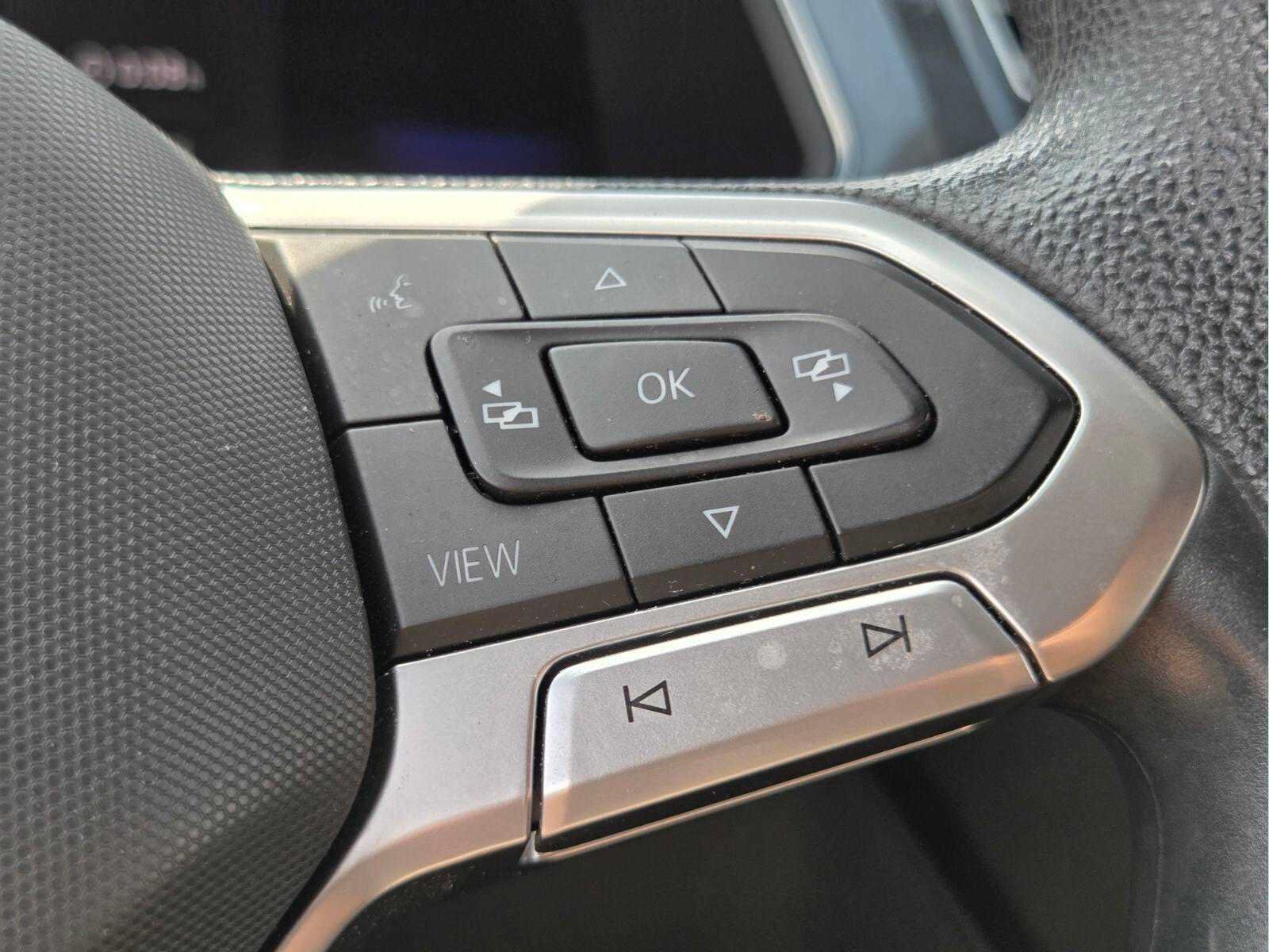 Used 2022 Volkswagen Tiguan S FWD image 28