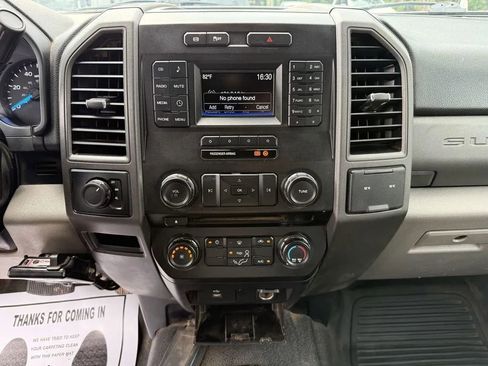 Used 2017 Ford F550 4x4 Crew Cab Super Duty image 22