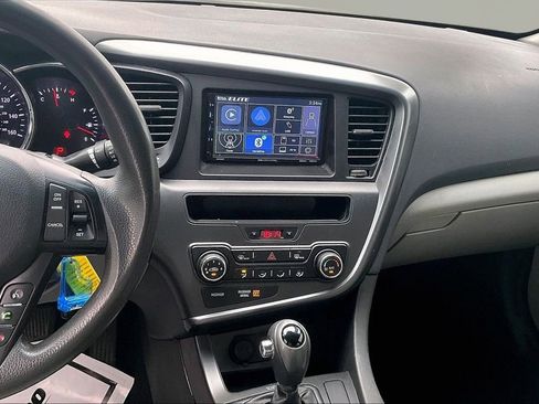 Used 2013 Kia Optima LX image 11