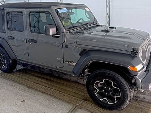 Used 2021 Jeep Wrangler Unlimited Sport S image 3