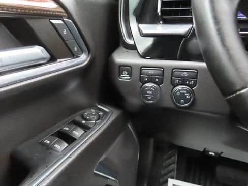 Used 2024 Chevrolet Silverado 1500 LT image 30