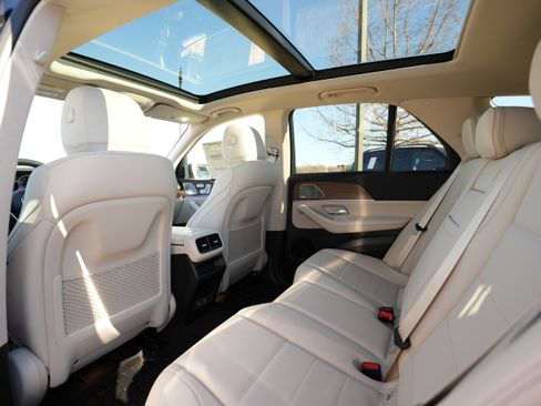 New 2026 Mercedes-Benz GLE 450 4MATIC image 40