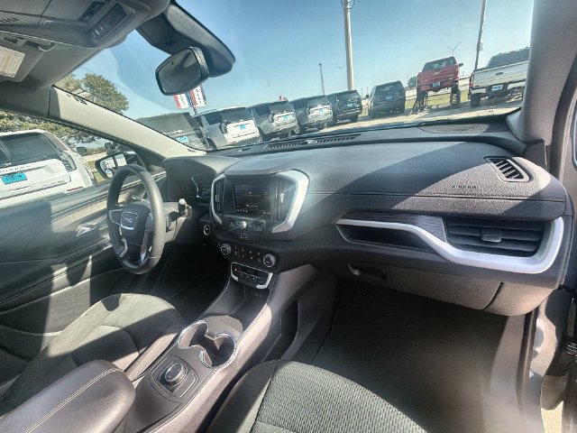 Certified 2024 GMC Terrain SLE AWD/4WD image 28