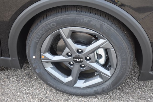 New 2026 Kia K4 FWD image 12