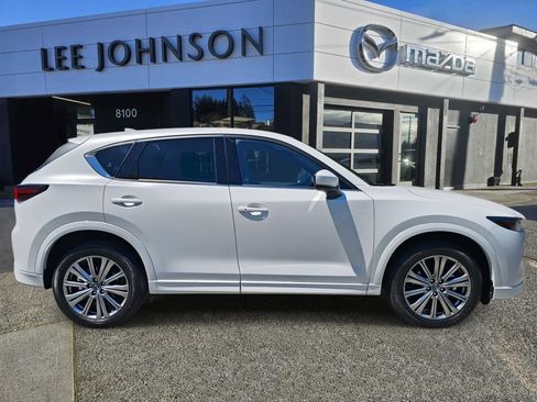 Used 2023 MAZDA CX-5 Signature AWD/4WD image 6