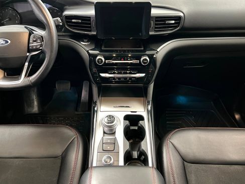 Used 2022 Ford Explorer ST-Line w/ Class IV Trailer Tow Package image 14