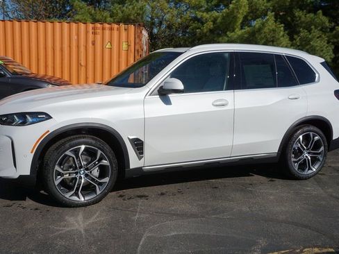 New 2026 BMW X5 xDrive40i AWD/4WD image 2