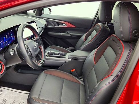 Used 2025 Chevrolet Equinox EV RS FWD image 20