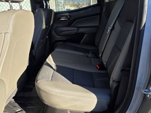 Used 2024 Chevrolet Colorado ZR2 w/ Technology Package image 10