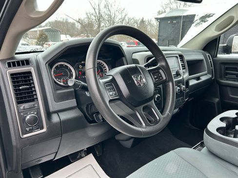 Used 2018 RAM 2500 Tradesman w/ Chrome Appearance Group image 13