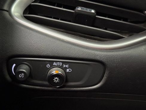 Used 2019 Chevrolet Malibu LS image 33