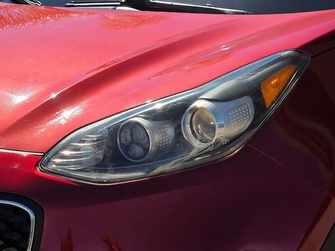 Used 2019 Kia Sportage LX image 8