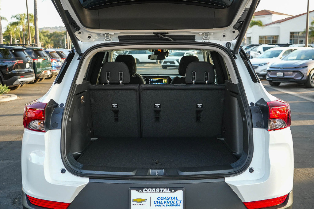 New 2026 Chevrolet TrailBlazer LT w/ Convenience Package FWD image 24