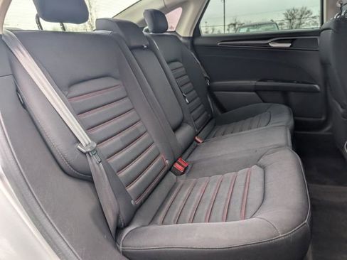 Used 2014 Ford Fusion SE image 20