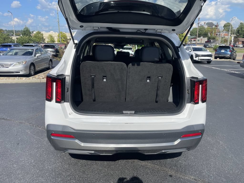 Certified 2024 Kia Sorento S AWD/4WD image 37