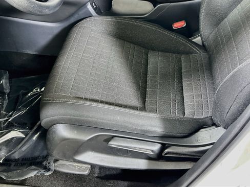 Used 2024 Honda HR-V LX image 18