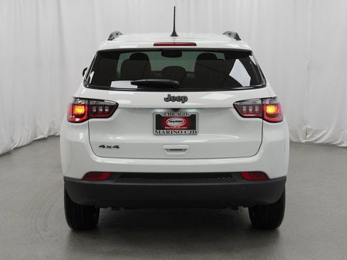 New 2026 Jeep Compass Latitude image 10