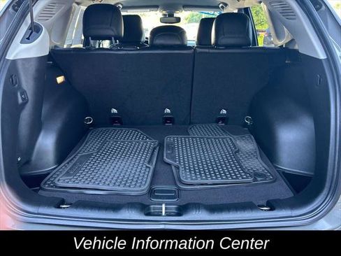 Certified 2022 Jeep Compass Trailhawk w/ Trailhawk Elite Group AWD/4WD image 34