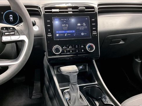 Used 2022 Hyundai Santa Cruz SEL w/ Activity Package FWD image 7