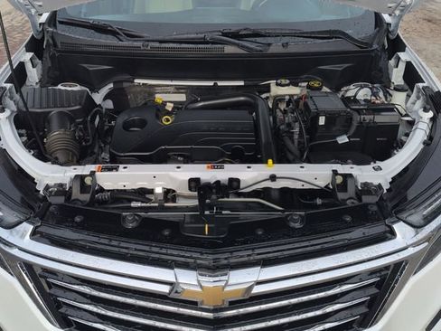 Used 2023 Chevrolet Equinox Premier image 30