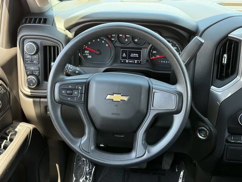 Used 2026 Chevrolet Silverado 1500 Custom AWD/4WD image 17