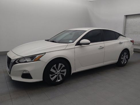Used 2019 Nissan Altima 2.5 S image 2