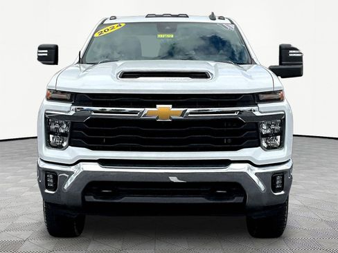 Used 2024 Chevrolet Silverado 3500 LT w/ All Star Edition AWD/4WD image 2