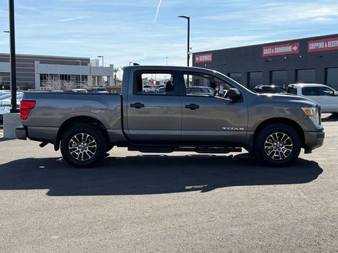 Certified 2022 Nissan Titan SV w/ Accessory Utility Package RWD image 6