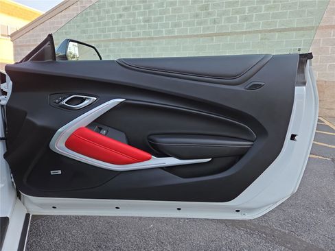 Used 2018 Chevrolet Camaro SS w/ Redline Edition RWD image 27