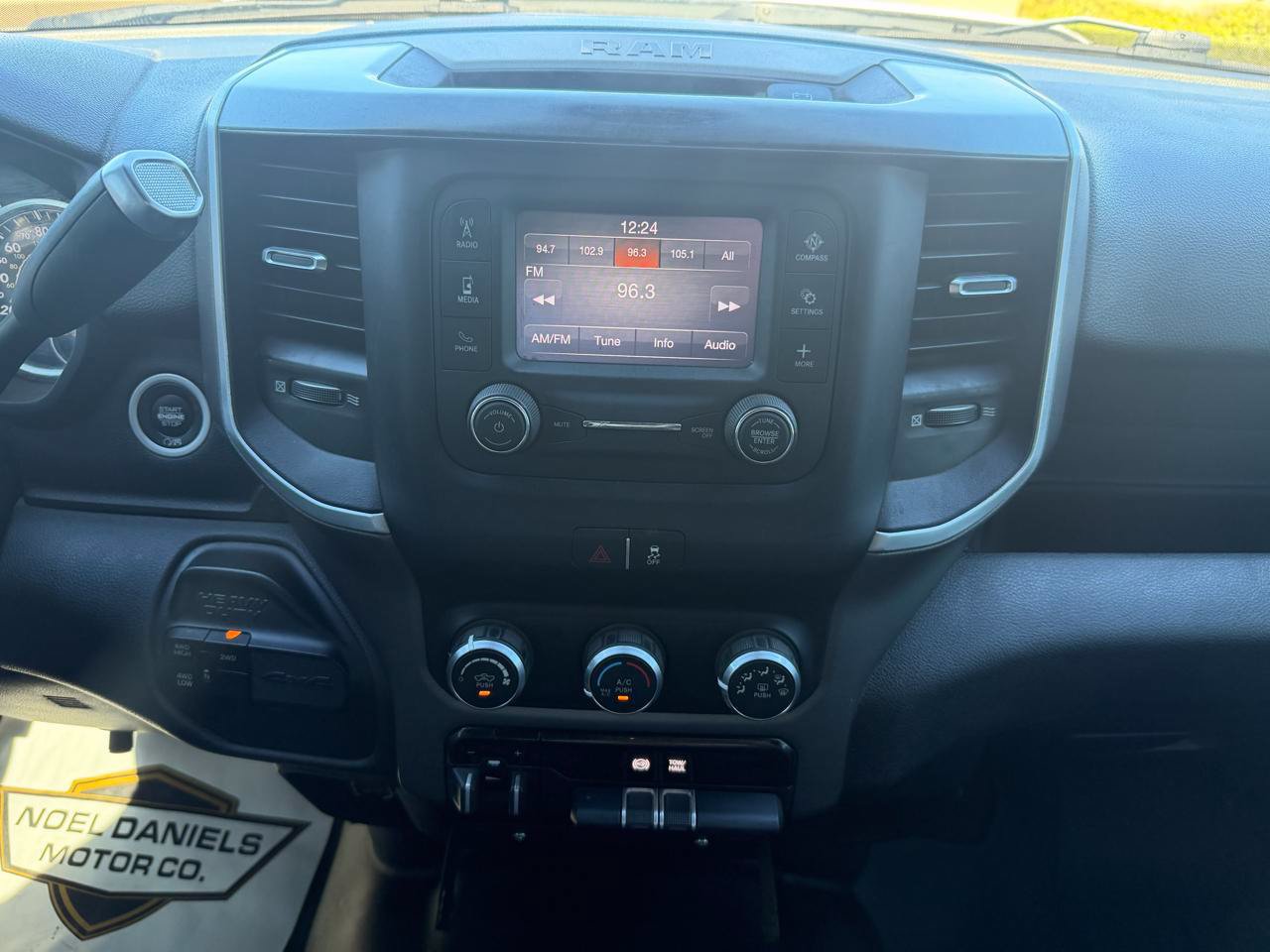 Used 2021 RAM 2500 Big Horn AWD/4WD image 21