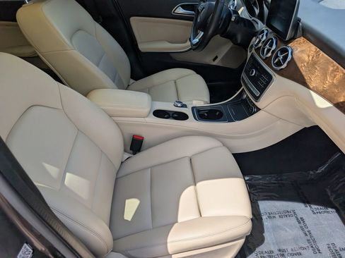 Certified 2019 Mercedes-Benz GLA 250 4MATIC image 12