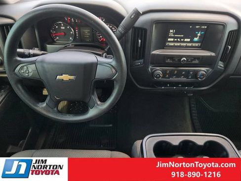 Used 2018 Chevrolet Silverado 1500 Custom w/ Custom Value Package RWD image 27