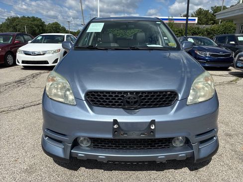 Used 2004 Toyota Matrix XR AWD/4WD image 2