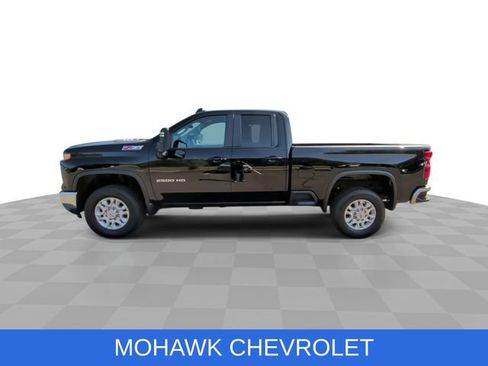 Used 2024 Chevrolet Silverado 2500 LT w/ Convenience Package AWD/4WD image 6