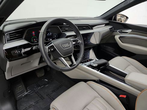 Used 2022 Audi e-tron Chronos w/ Chronos Package AWD/4WD image 12