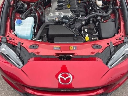 Used 2025 MAZDA MX-5 Miata Grand Touring RWD image 28