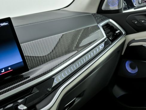 Used 2024 BMW ALPINA XB7 AWD/4WD image 36