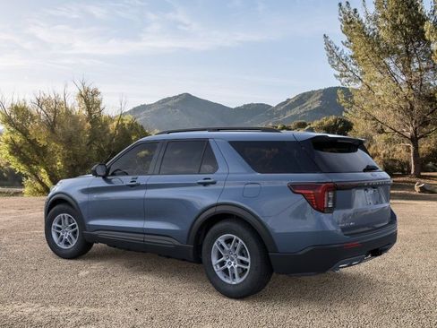 Used 2026 Ford Explorer Active RWD image 6