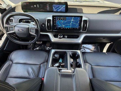 Certified 2025 Ford Expedition Max Platinum AWD/4WD image 3