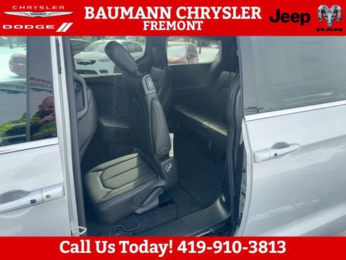 New 2026 Chrysler Voyager LX FWD image 15