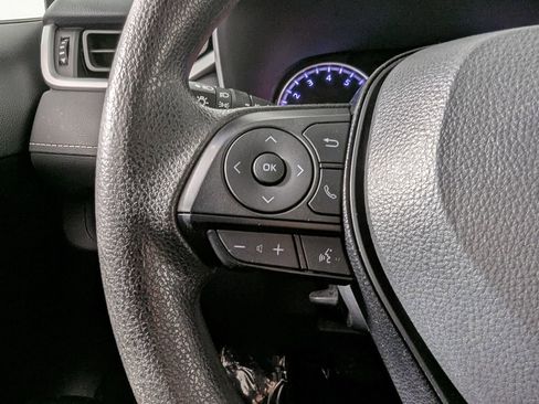 Used 2021 Toyota RAV4 XLE image 26