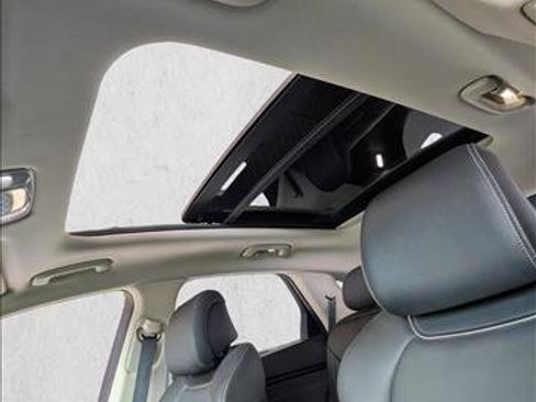 Used 2023 Genesis GV70 2.5T w/ Select Package image 15