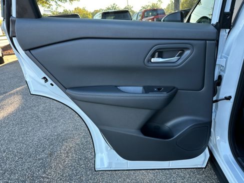 New 2026 Nissan Rogue SV image 22